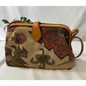 Vintage 80s T. Cappelli Southwestern Aztec Woven‎ Carpet Crossbody